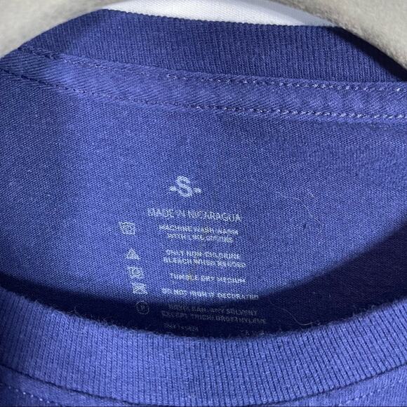 Las Vegas, Graphic T-Shirt. Size Small, Navy Blue. Excellent condition! - Picture 3 of 5